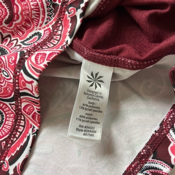 Athleta Runaway Paisley Long Sleeve Top Size Medium Red Pink - Picture 4 of 8